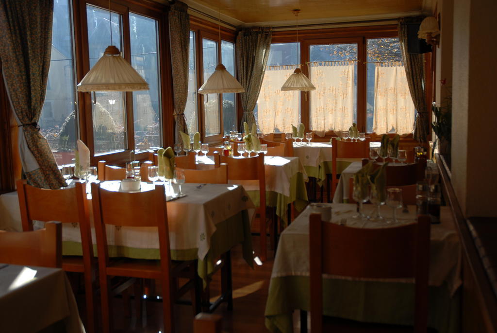 Hotel Europa Лес Екстериор снимка